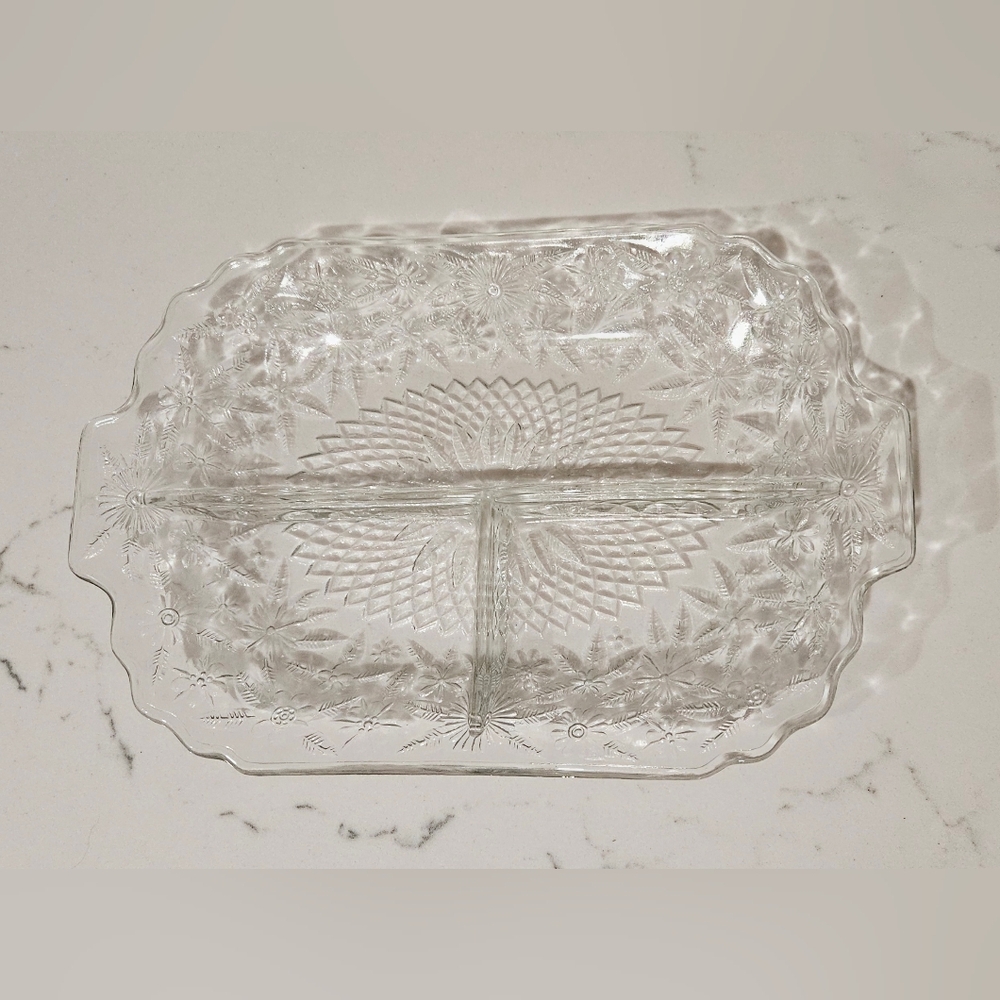 Indiana Glass Pineapple And Floral 3 Part Glass Relish Serving Dish